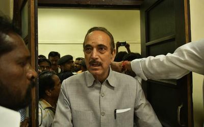 Azad reaches Jammu; likely to launch his party this week