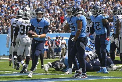 Titans barely hang on to beat Raiders in Week 3: Everything we know
