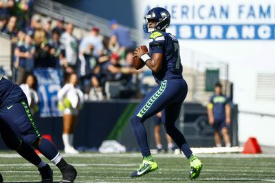 Resurgent Seahawks lead the Falcons 20-17 at halftime