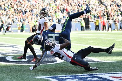 DK Metcalf with spectacular TD grab for Seahawks