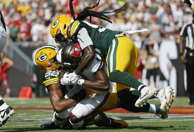 De’Vondre Campbell seals Packers’ win over Bucs with breakup on 2-point try