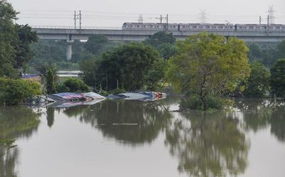 Yamuna water level breaches warning mark in Delhi, likely to rise further