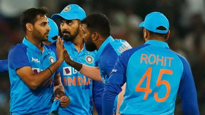 Rohit Sharma keeping the faith in Bhuvneshwar Kumar and Harshal Patel