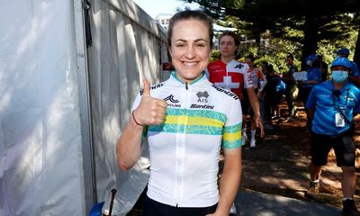 Masks, magpies and a silver medal: at the cycling worlds with Grace Brown