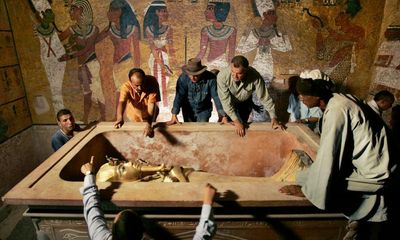 Tutankhamun’s burial chamber may contain door to Nefertiti’s tomb