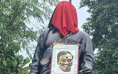 Anna statue desecrated in Villupuram