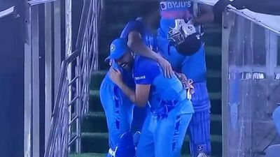 Viral video - Watch: Virat Kohli & Rohit Sharma's ecstatic celebrations after series win vs Australia