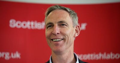 Jim Murphy warns Scottish Labour of focusing on extra powers for Holyrood