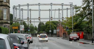 Early morning vehicle raider arrested after abusing police in Paisley