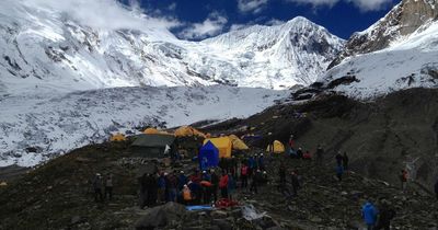Nepal avalanche: Disaster on eighth highest mountain in world 'kills 2 with 12 injured'