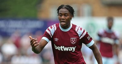 What West Ham trio did while out on loan this weekend as former Hammer misses penalty