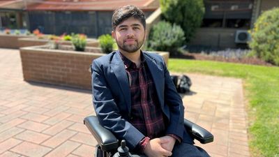 South Australian facility to help house refugees fleeing war, as state government seeks long-term housing solutions