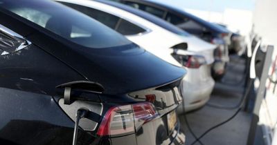 Small proportion of Glasgow drivers snub fully electric cars with one fifth buying petrol