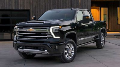 2024 Chevrolet Silverado HD Debuts With Digital Interior, Fresh Face