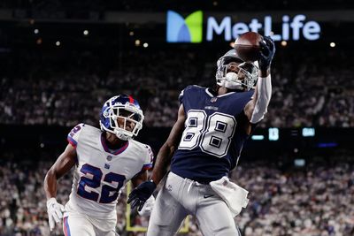 Lamb's 1-handed TD catch gives Dallas 23-16 win over Giants