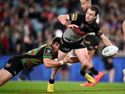 Edwards, Hynes lead chase for Dally M
