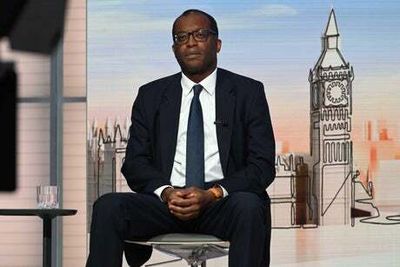 Pound steadies but Kwasi Kwarteng faces massive market turmoil