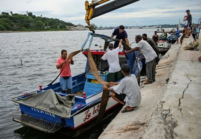 Hurricane Ian strengthens to Category 3 storm ahead of Cuba, Florida landfall