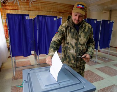 Ukraine war enters new phase as annexation votes draw to close