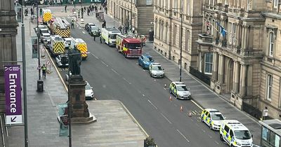 Chambers Street Edinburgh: city centre street cordoned off in ongoing bomb scare