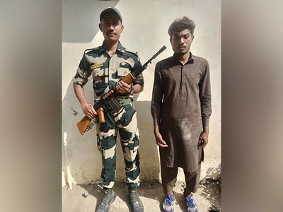 BSF apprehends Pakistani intruder from 'Tehreek-e-Labbaik' at Rajasthan border