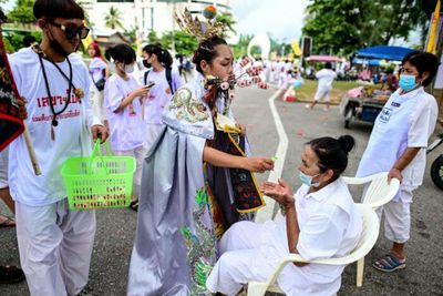 Extreme piercing cleanses souls at Phuket vegetarian festival