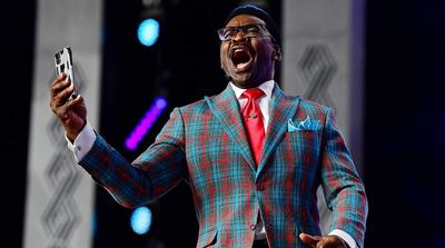 Michael Irvin Gives Hilarious Speech After Cowboys Win
