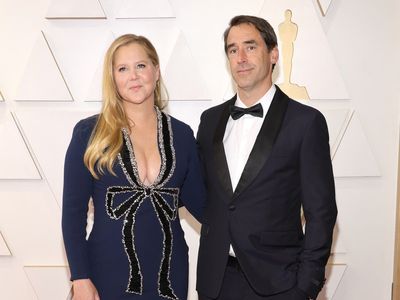 Amy Schumer jokes sex between spouses is ‘disgusting’: ‘That’s your family!’