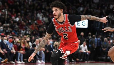 Bulls guard Lonzo Ball doesn’t take missing the season off the table