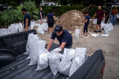 As Ian barrels toward Florida, residents brace for hurricane hell