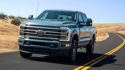 2023 Ford F-Series Super Duty Debuts Standard 6.8-liter V8, New Towing Tech