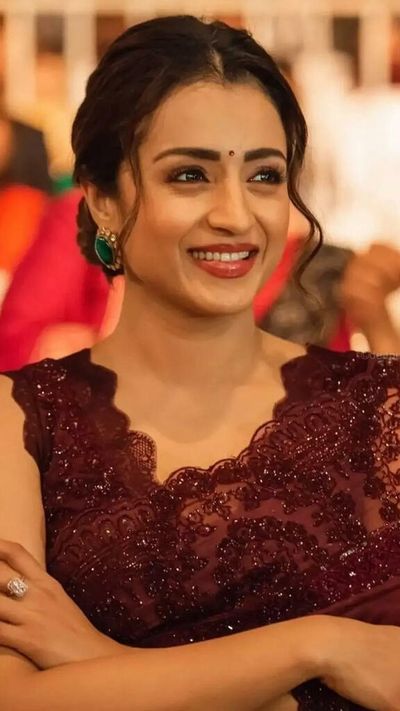 Trisha showcases her fashion skills at 'Ponniyin Selvan' promotions