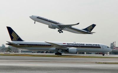 Fighter jets scrambled after bomb threat on Singapore Airlines flight from San Francisco