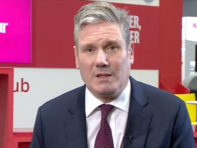 Labour offering ‘common sense’ political centre ground, says Starmer