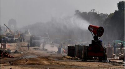 Delhi makes it compulsory for all construction sites of 5,000 sq mtrs to install anti-smog guns