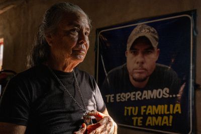 Wider Image: In Mexico, more loved ones go missing. Their families keep searching