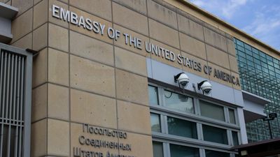 U.S. urges citizens in Russia to leave "immediately" amid mobilization efforts