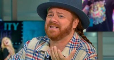 Keith Lemon's cute response to bumping into Holly Willoughby as he defends her from 'queue' mocking