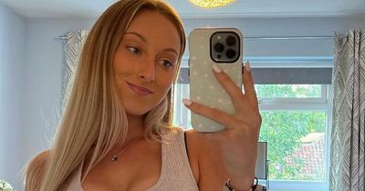 Woman goes around stamping her contact details on men telling them 'you're fit'