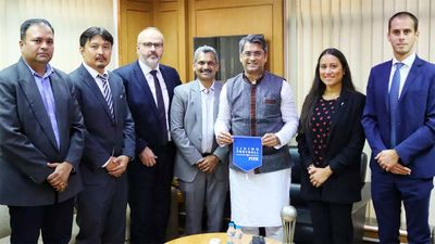 FIFA-AFC delegation meets SAI, AIFF, state associations