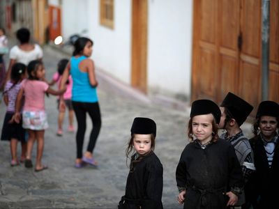 Israeli child and father escape ‘cult’ after camp raided by Mossad and Mexican police