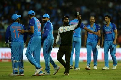 Arshdeep, Chahar help India down South Africa in T20 opener