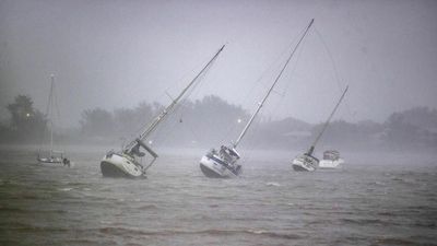 Hurricane Ian slams southwest Florida with "catastrophic" storm surge