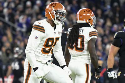 Look: Browns teammates pour out support for Myles Garrett after scary accident