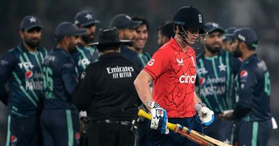 England bungle low run chase as Pakistan defend 145 to take 3-2 T20 series lead
