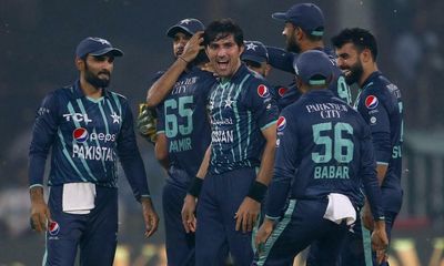 Aamir Jamal seals Pakistan victory in fifth T20 as England slip up in run chase
