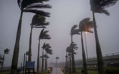 ‘Catastrophic’ Hurricane Ian hits land in Florida