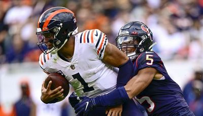 Bears QB Justin Fields trying to remain calm amid early-season struggles
