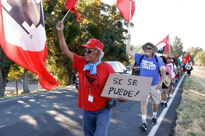 California governor approves farmworker unionization law