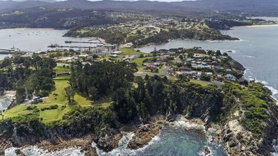 Bega Valley mayor Russell Fitzpatrick hits back at CAD as Sapphire of Eden project halted